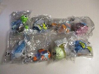 2003 McDonalds Happy Meal Toys Finding Nemo Complete Set NIP New Sealed 1-8