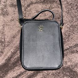 Tommy Hilfiger Satchel (Perfect Valentines Gift)