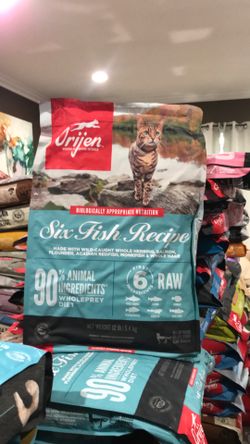 Pet Cat Food Six Fish 12 lbs  Exp 2027