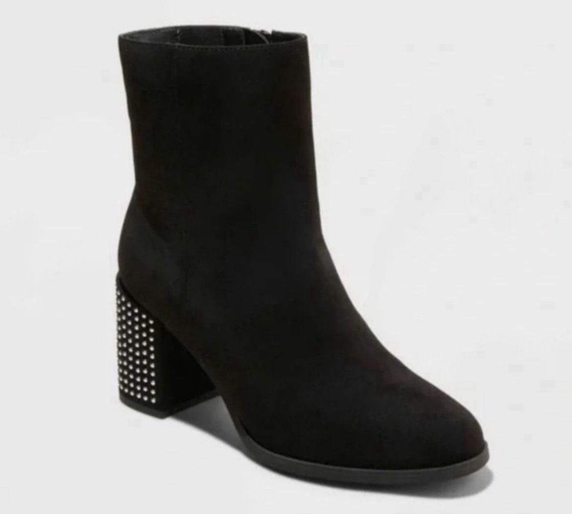 A New Day Black Heels Ankle Boots Janelle Jet Heeled Black Faux Suede