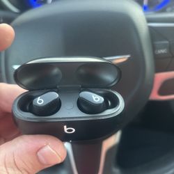 Beats Studio Buds