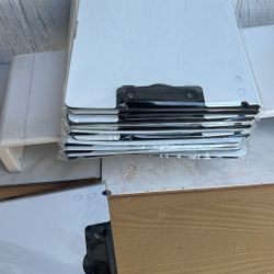 WORPSON Carpeta portapapeles con clips de metal duales, textura en relieve, plegable rotación de 360°, portapapeles de enfermería para letras y A4, so