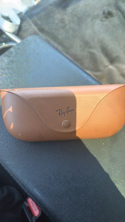 Raybans Meta Charging Case