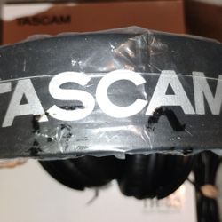 Professional Studio Wired Headphones 