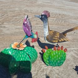 Metal Yard Art, Wind Spinners & POTTERY 🌵 