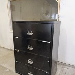 4 Drawer File Cabinet 