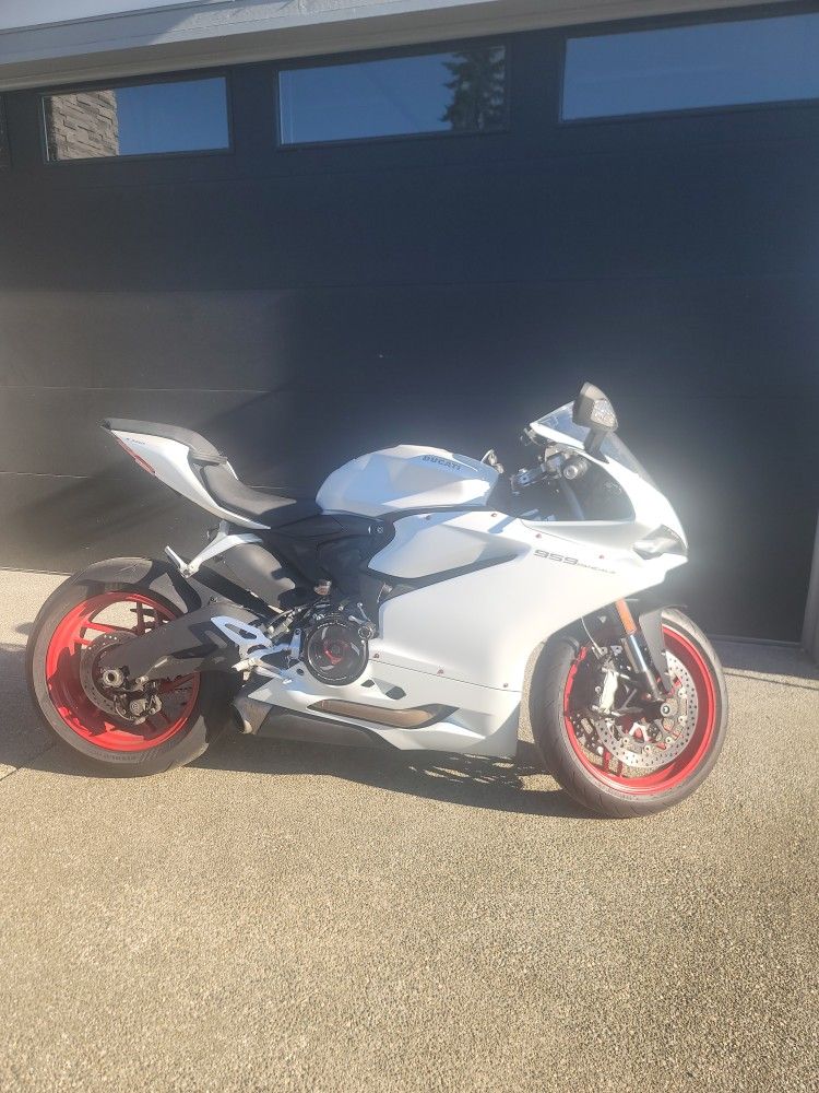 Sportbike
