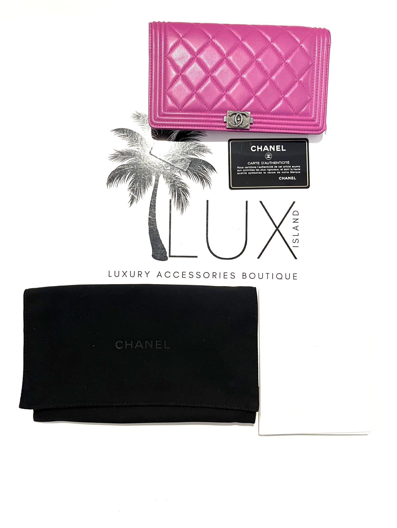 CHANEL 2014-2015 Interlocking CC Logo Pink Continental Wallet