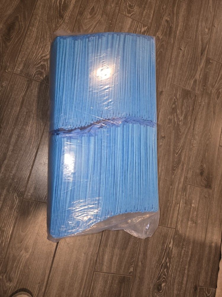 80 Pack Of Large Potty Pads Unused
