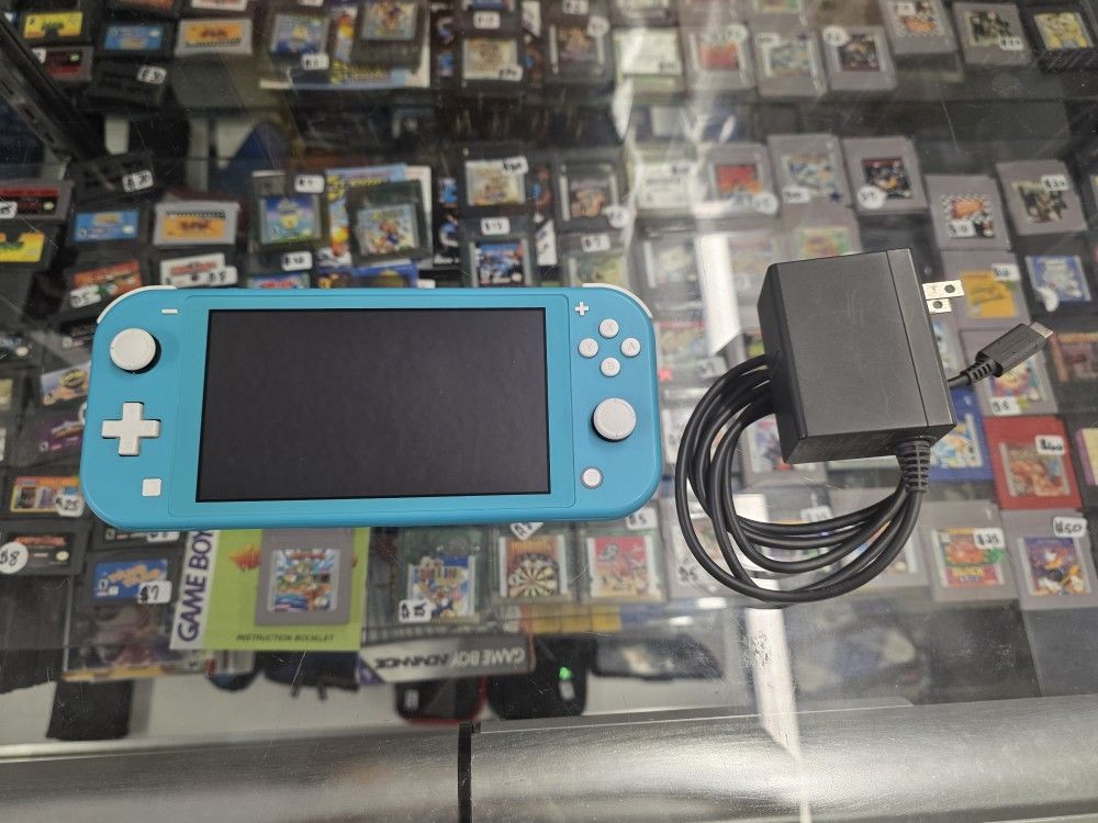 Nintendo Switch Lite in Turquoise 