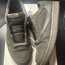 Jordan 1 Low Travis Scott Velvet Brown Size 10 Used