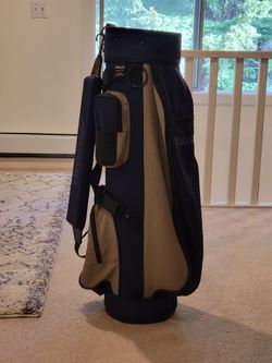 Minuzo Golf Bag $85