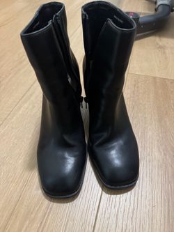 Black Leather Ankle Boots with Side Zip