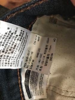MENS LEVIS JEANS 40x32