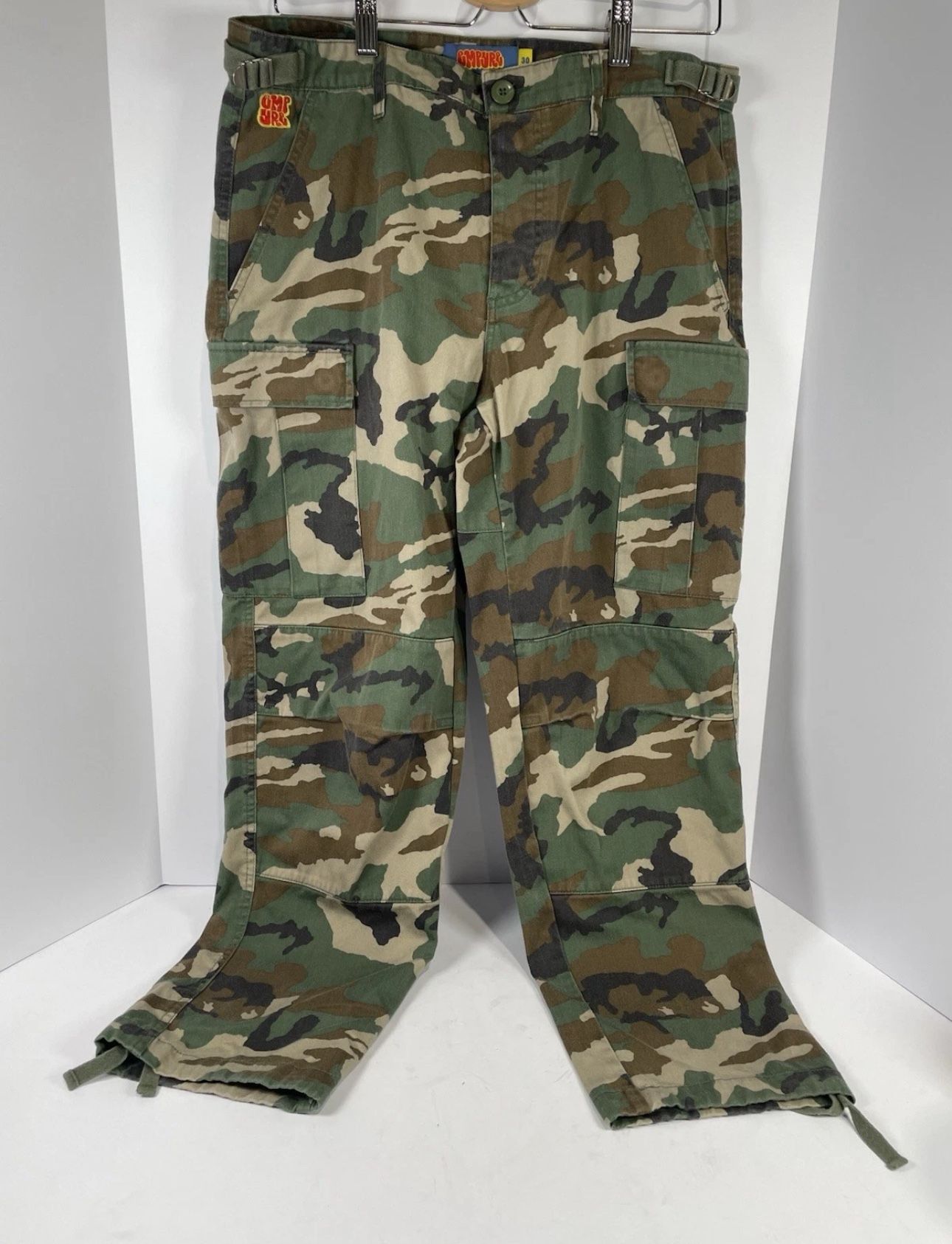 EMPYRE Skater Style Camo Pants Cargo Pockets 34in Waist Drawstring Ankle