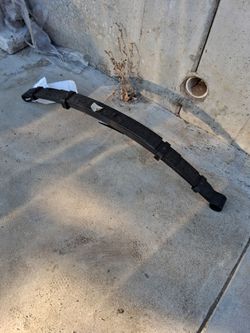 Jeep leaf spring new. Only 1