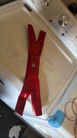 Gently used lawnmower, mulching blade Gently used lawnmower, mulching blade