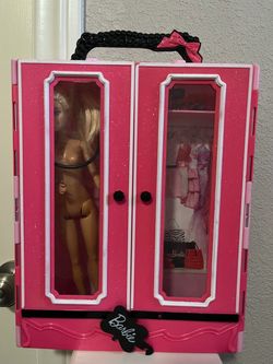 Vintage Barbie doll case