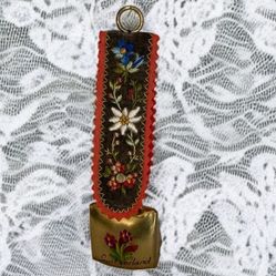 VTG Hand-painted Floral Brass Switzerland Cow Bell Embroidered Felt Strap Small