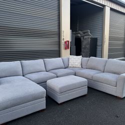 Sectional Couch 