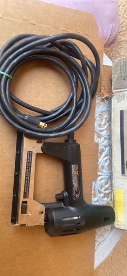 Black And Decker  Electric Brad Nailer 