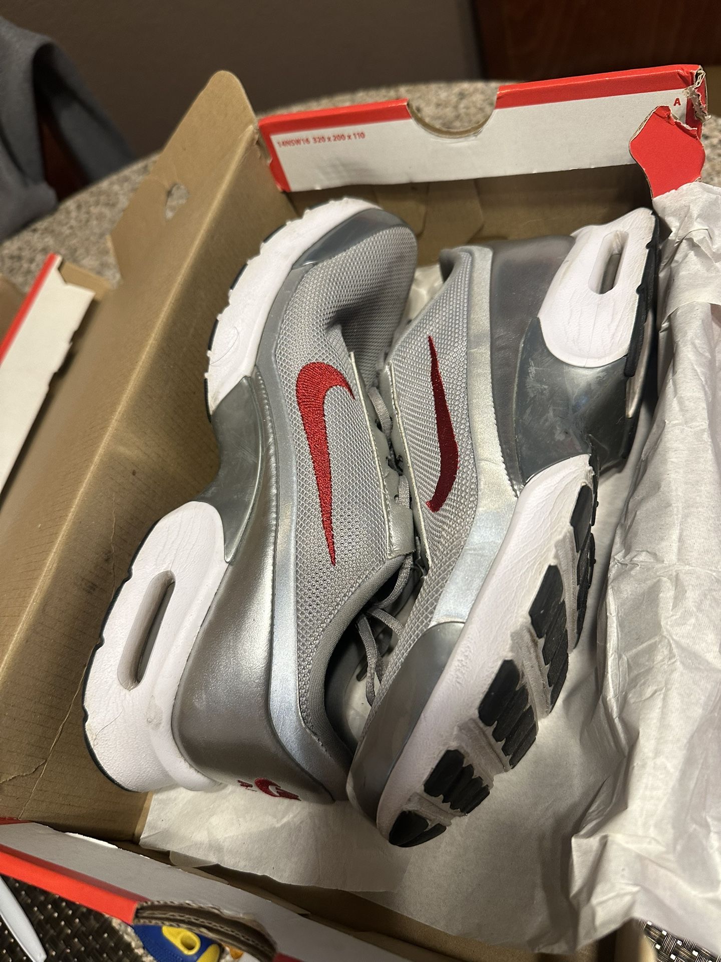 Running Shoes