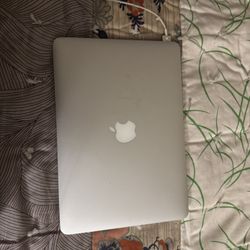 Apple MacBook Pro 13