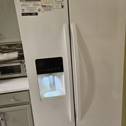 Used Kenmore Two Door Fridgerator & Freezer