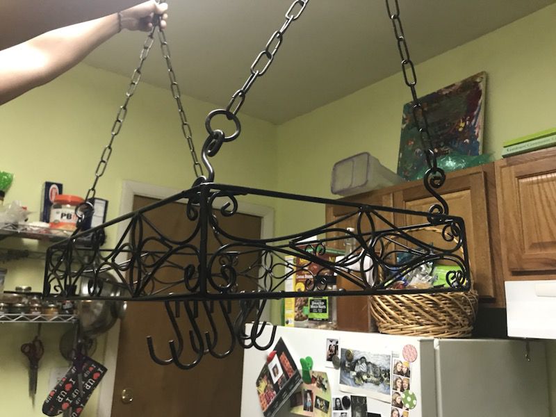 Ceiling pot hanger basket