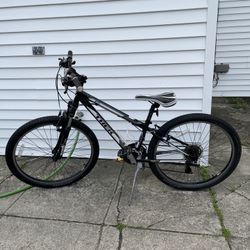 Trek Singletrack Series 820 Bike Bicycle Aluminum 