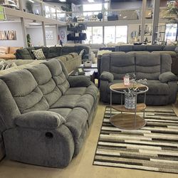 Tulen Gray Manual Reclining Sofa & Loveseat

🎉 Ashley Collection 🎉 Online Shopping 🎉 Delivery 🎉 Financing 