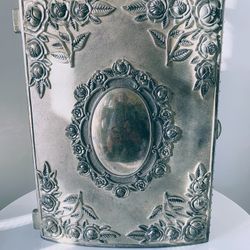Vintage Jewelry Box