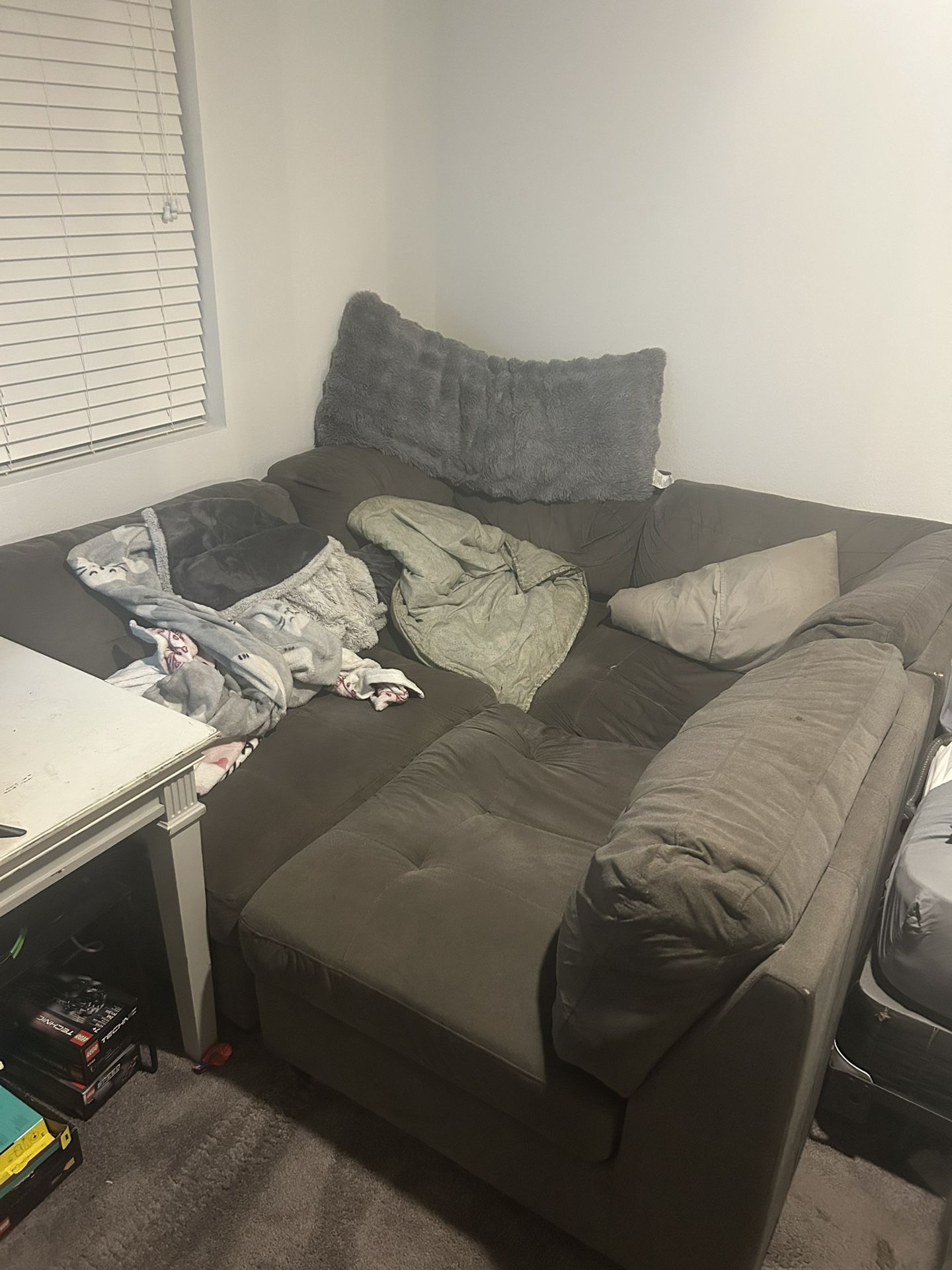 Free Couch 