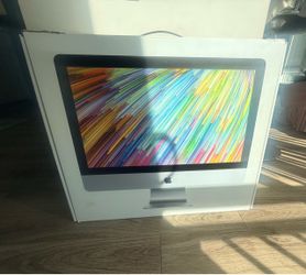 Apple iMac All-in-One Desktop Computer