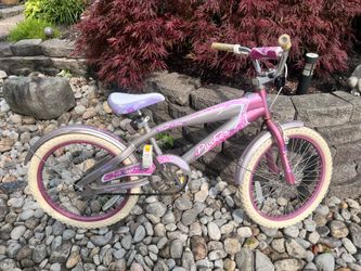 girls 20 inch BMX bike