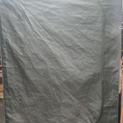 5x5 Grow Tent With 4x4 Tray And Stand