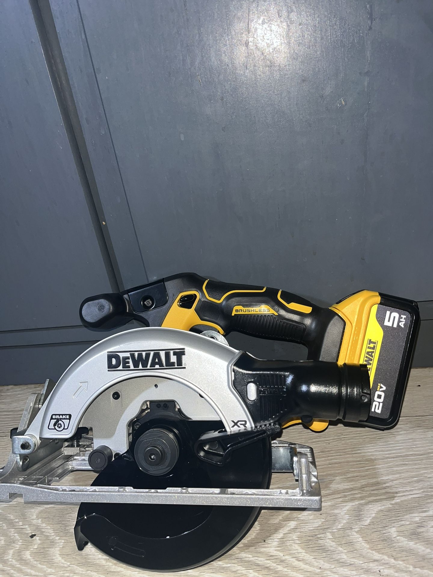 Cordless Circular Saw Dewalt Battery 5ah