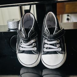 Baby Baby High Top Converse  Size 2