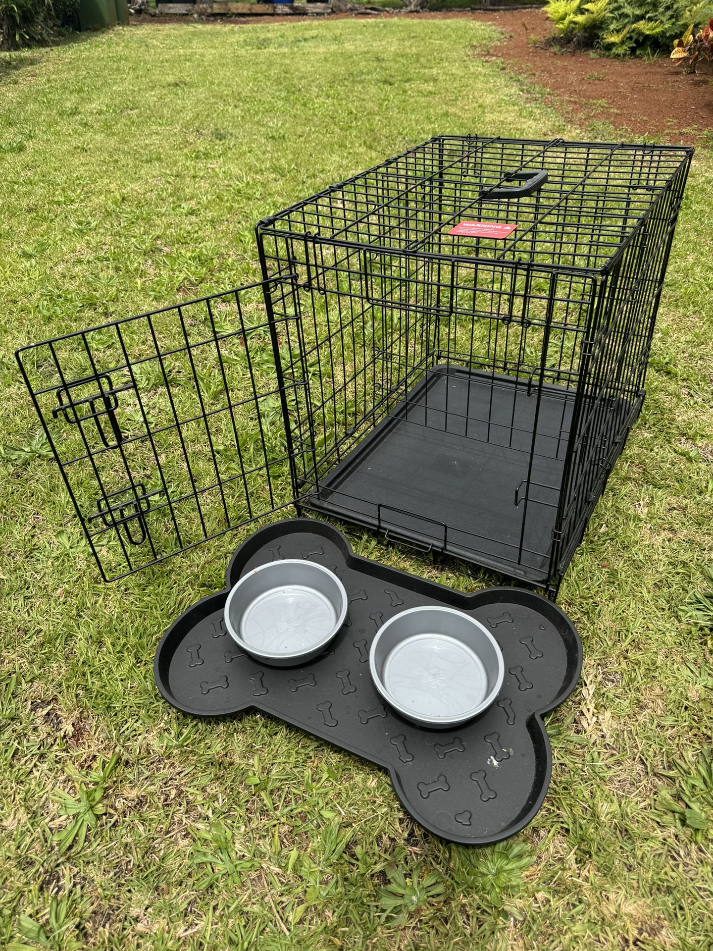 Small Dog Cage/Crate (single door)