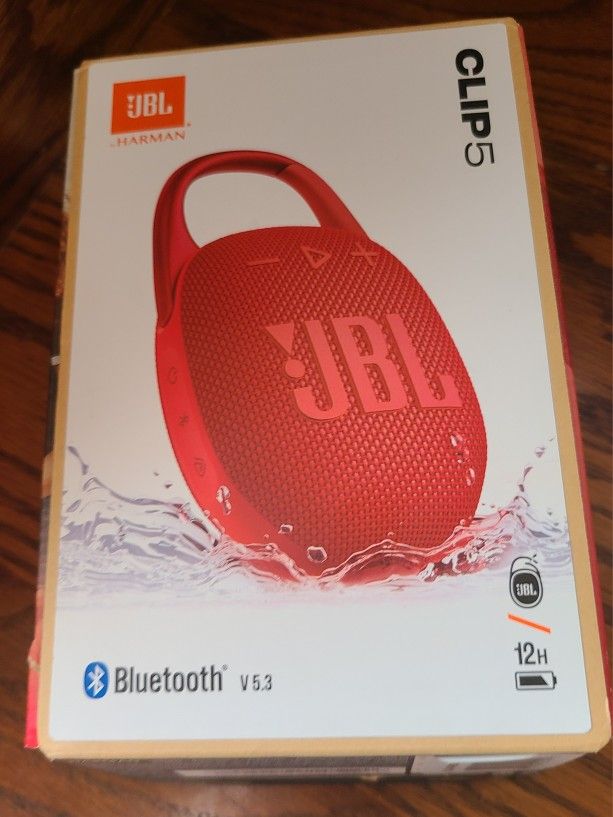 New JBL CLIP 5 SPEAKER