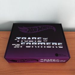 Hot Wheels Transformers Nemesis Prime