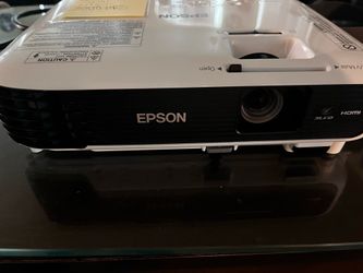 Epson VS240 projector // and mount