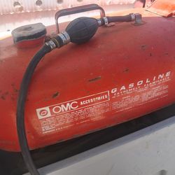 2.5 Gallon Metal Gas Can