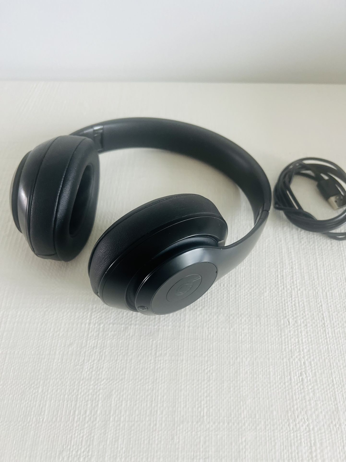 Genuine Beats Studio 3 Wireless Headphones - Matte Black
