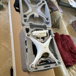 DJI Phantom 4 Drone 