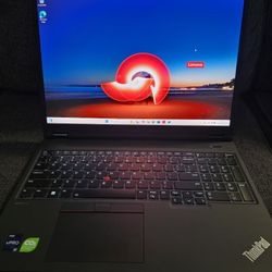 Lenovo ThinkPad P16v 2 TB SSD, 32GB Ram, RTX 2000