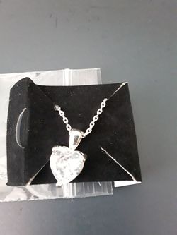 Diamond fashion heart pendant necklace Valentine's day coming