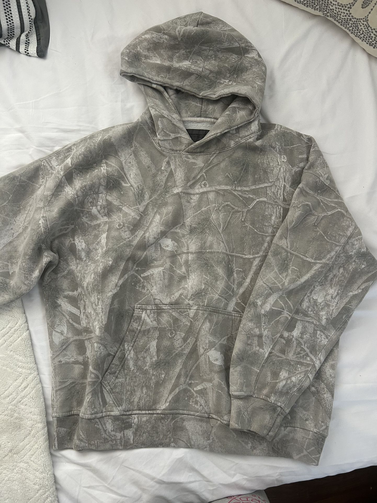 Womens Camo Abercrombie Hoodie (LG)