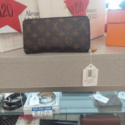 LV Wallet 