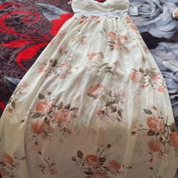 Dress (Size: Small)